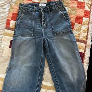 Carly Jean Hendrix Jeans - button fly - size 5 - light wash